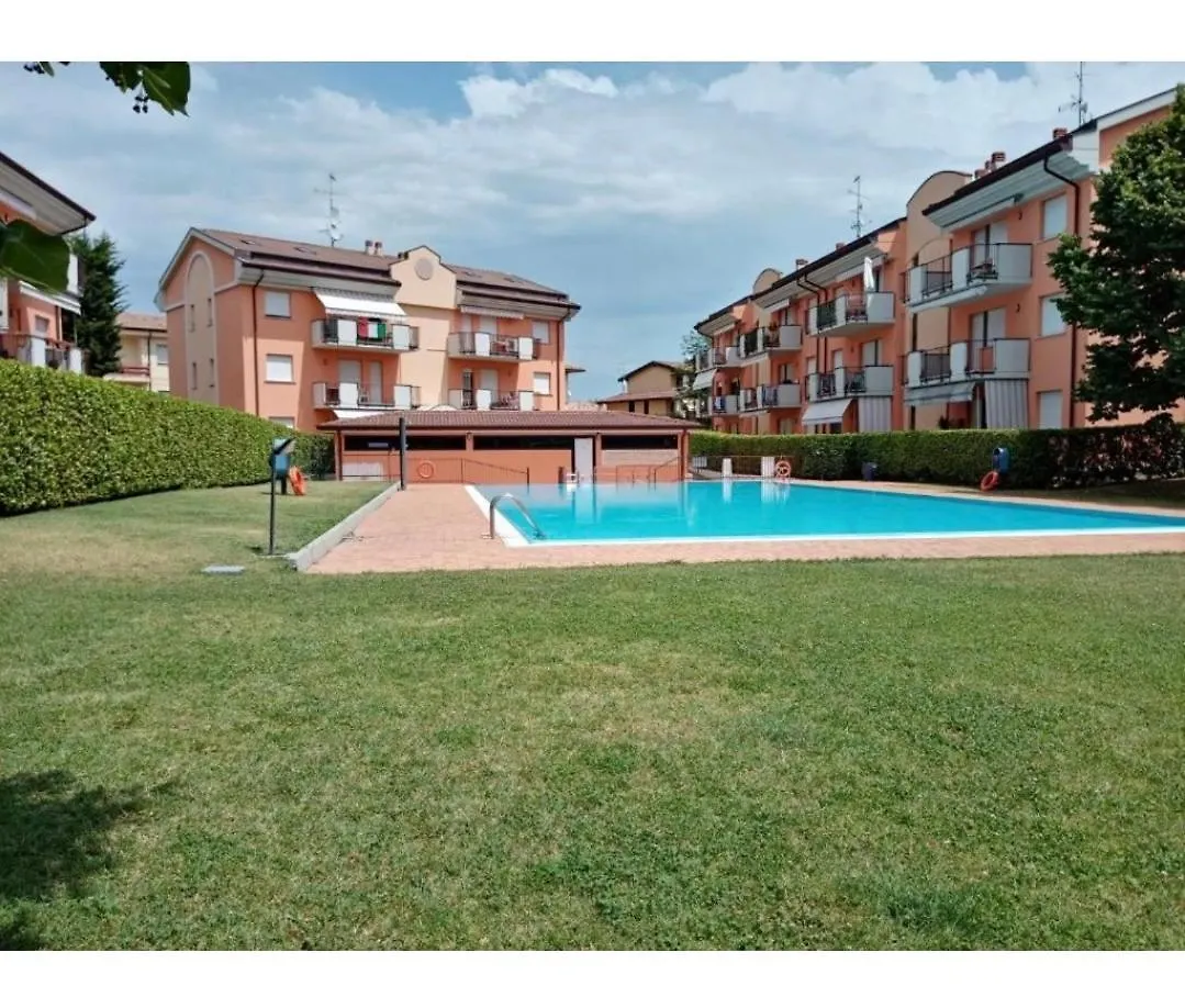 Angelica Apartment Сирмионе